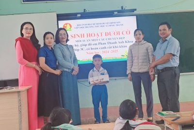 SINH HOẠT DƯỚI CỜ – MỖI TUẦN MỘT CÂU CHUYỆN CỦA LĐ TRƯỜNG TH XÃ BÌNH THANH